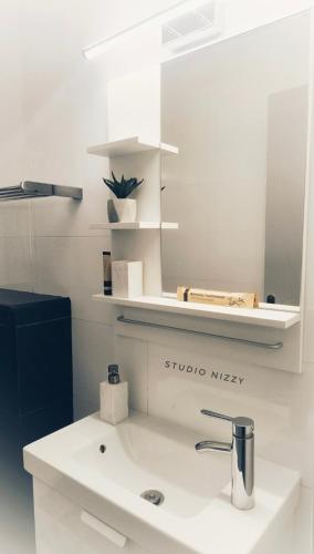 Studio NIZZY Cannes proche Palais des Festivals