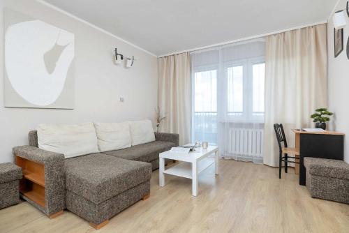 Bright Apartment with a View, Remote Work by Noclegi Renters