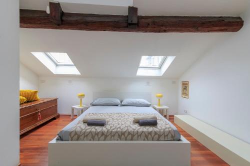 Xenia Milano - 2 rooms apt in Corso Como 11
