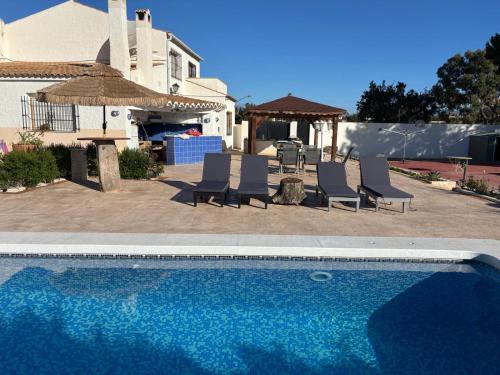 Villa with Private Pool & BBQ, Close to the Beach