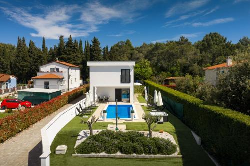 Villa Maria