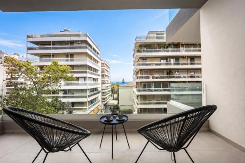 Athenean Modern Escape near Marina Floisvos