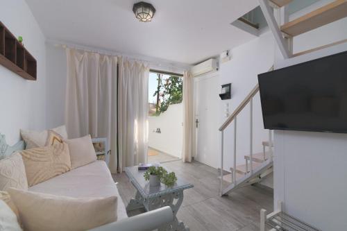 IVORY MAISONETTE Private Terrace near Old Town
