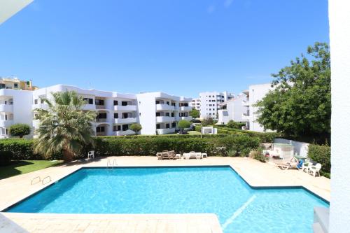 Oasis Apartment with 2 Bedrooms and Swimming pool in Vilamoura