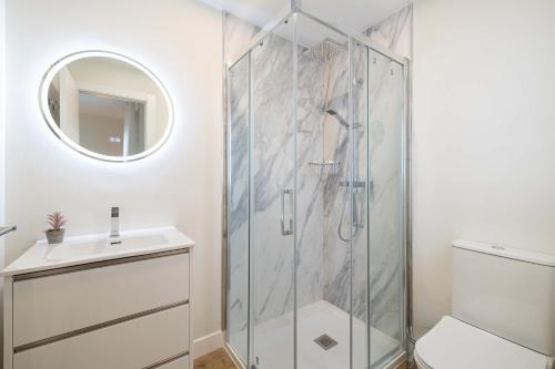 2 Apts for 4 with private Patio - Central Malaga by Stay Homy