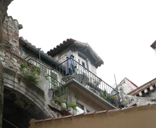 Ispod ure - Old Town Under the Clock