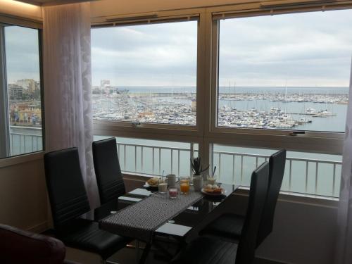Bokaspanien 8 Luxurius apartment on the beach