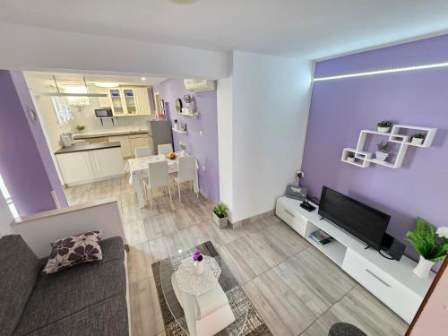 JOSKO DOLE ground floor apartment with terrace