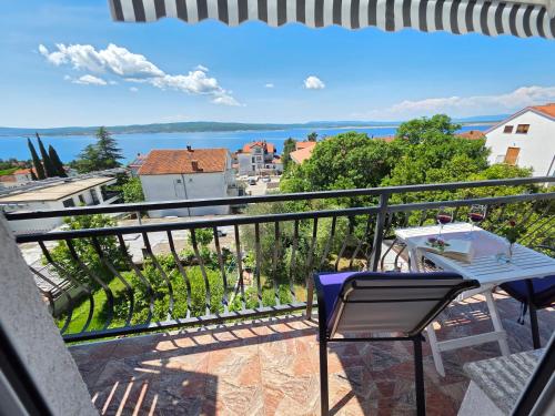 JOSKO GORE Apartment with balcony and sea view