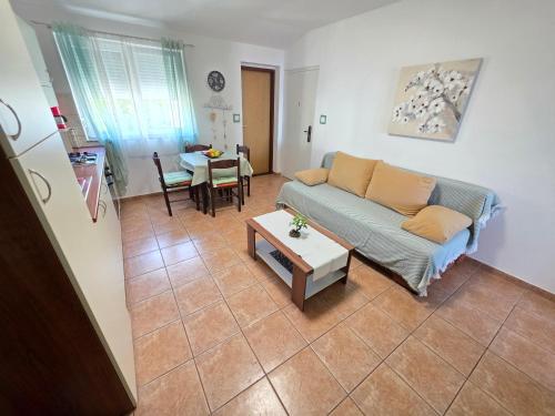 JOSKO GORE Apartment with balcony and sea view