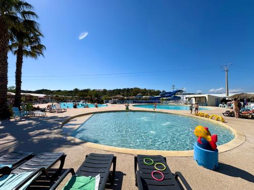 Mobil-Home - Camping 4 étoiles & piscines