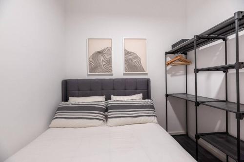 Monthly Central Flat Urgell 1 min AC Wi-Fi