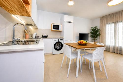Foto Essence del Carmen Beach - Beach 1 Min - By Lanzarote Vacation Homes 5