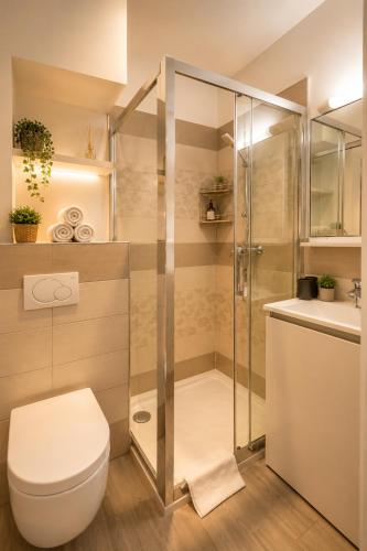 FRGK Goujon 1BR Design 300m Palais & Beac