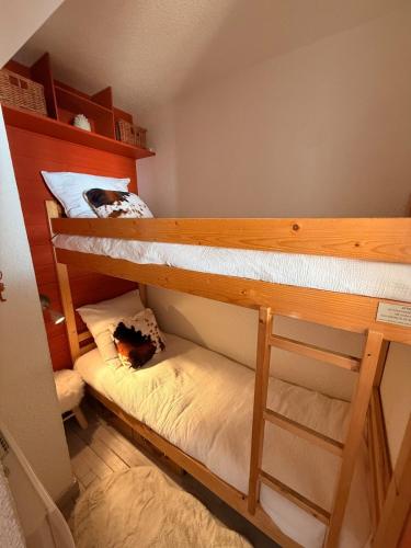 Meribel-Mottaret Rare 2 chambres dont cabine fermée à côté des pistes - Classé meublé de tourisme