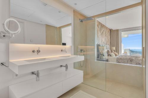 Palo Alto Marbella - Elegant 3 Bed Apartment