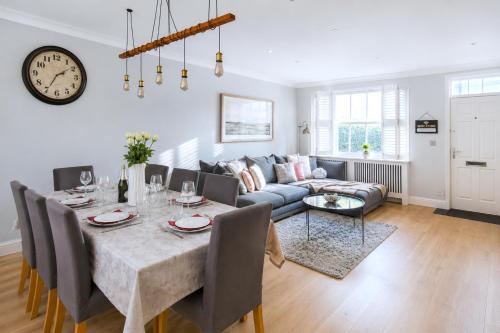 Foto Spacious quiet 4bedrooms 6beds house with private garage 3min walk to Paddington Station 1