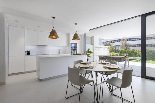 Exclusive Apartment with Garden in Higueron