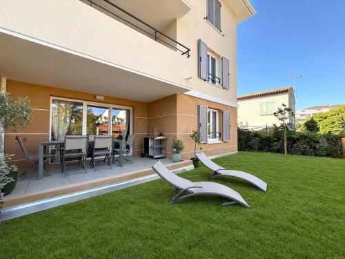 Appartement moderne 2 chambres, jardin, terrasse et garage