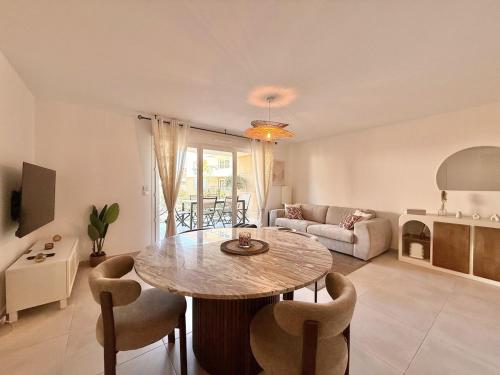 Appartement moderne 2 chambres, jardin, terrasse et garage