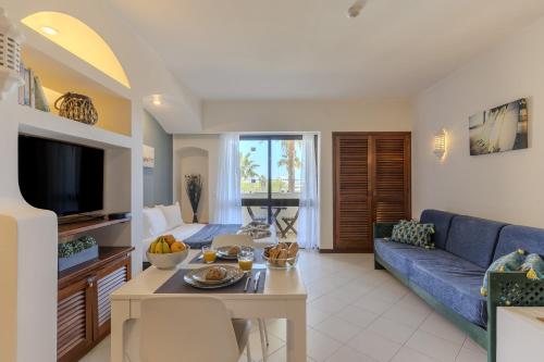#342 Cozy Studio in Belavista Pool & Central