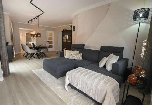 Stylish 3BR Apt in Central Calpe