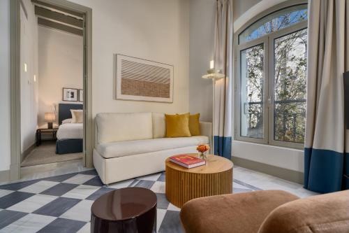 Luis de Vargas by Home at Homes