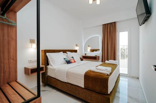 Breeze Hotel