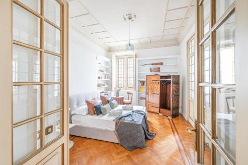 Luxury Lucrezio Apartment