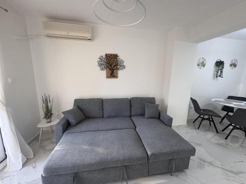 Ellenas Sea Side Luxury Seafront Stay