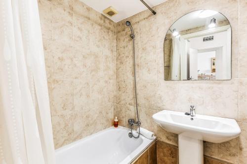 AA Guest - La Marina Sea Views Eco Apartment