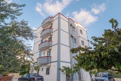 Alinani Apartments