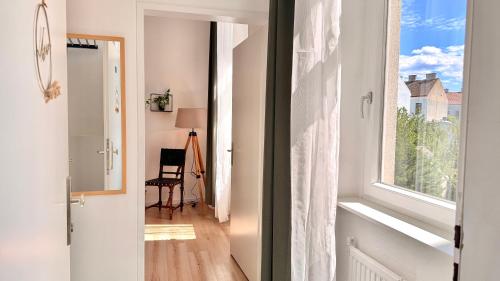 CITY&MORE-10! Charmantes Apartment mit Altbauflair!