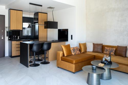 Black Diamond Airport Luxury Pool Suites