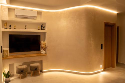 Black Diamond Airport Luxury Pool Suites