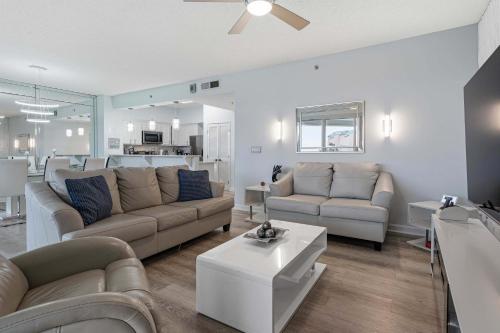 TOPS'L Tides 0207 photo 11
