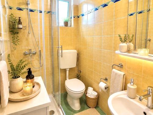 Luna Mediteran Garden Home - Jacuzzi & Gym