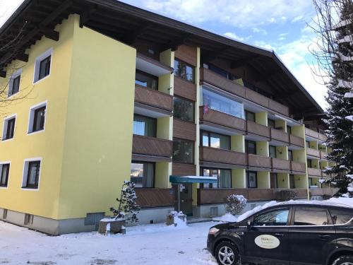 Zdjęcie z galerii obiektu LOW BUDGET Apartment KITZ 10 w Kaprunie