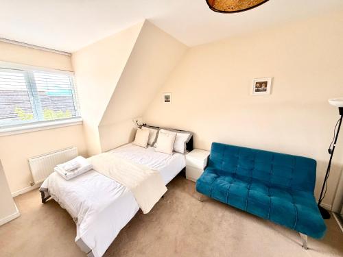 Foto Luxury Townhouse Near Edinburgh Airport - UltraFast WiFi - 4BR Sleeps 7 6