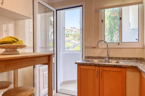 Funchal Infinity, a Home in Madeira
