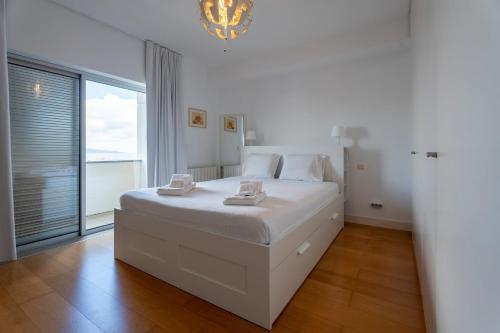 Sealine Loft | City Center