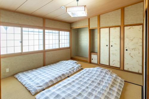 La Pace Awaji
