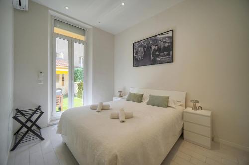 FRGK LE Hoche Luxury 2BR - Large Terrace - 2 min Palais