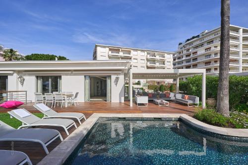FRGK "Villa Maria Croisette Luxury Cannes Villa near Beach Ultra-Fast Wi-Fi"