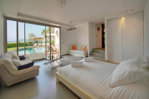 FRGK Luxury Villa Cannes Lord Brougham, Croix-des-Gardes Heated Pool & Ultra-Fast Wi-Fi