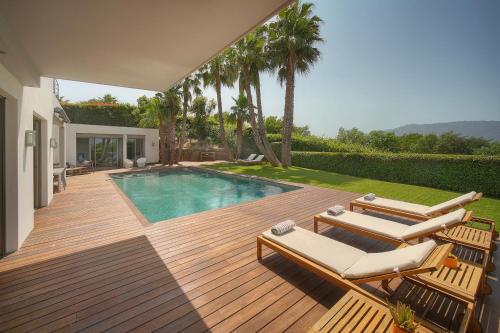 FRGK Luxury Villa Cannes Lord Brougham, Croix-des-Gardes Heated Pool & Ultra-Fast Wi-Fi