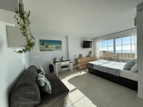 Peaceful Studio Apartment with Amazing Views