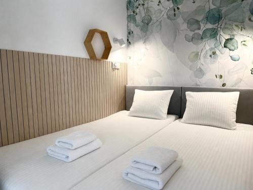 Greenwood Apartment Portovo by Property Kings