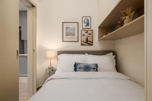 Azure Elegant Apartment by BiNoBi!
