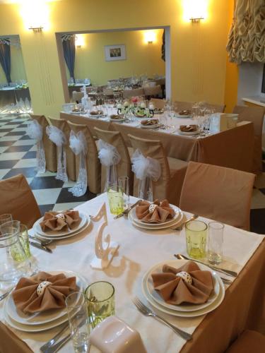 Fotografie z fotogalerie ubytování AMBER Hotel & Cafe v destinaci Bohorodchany